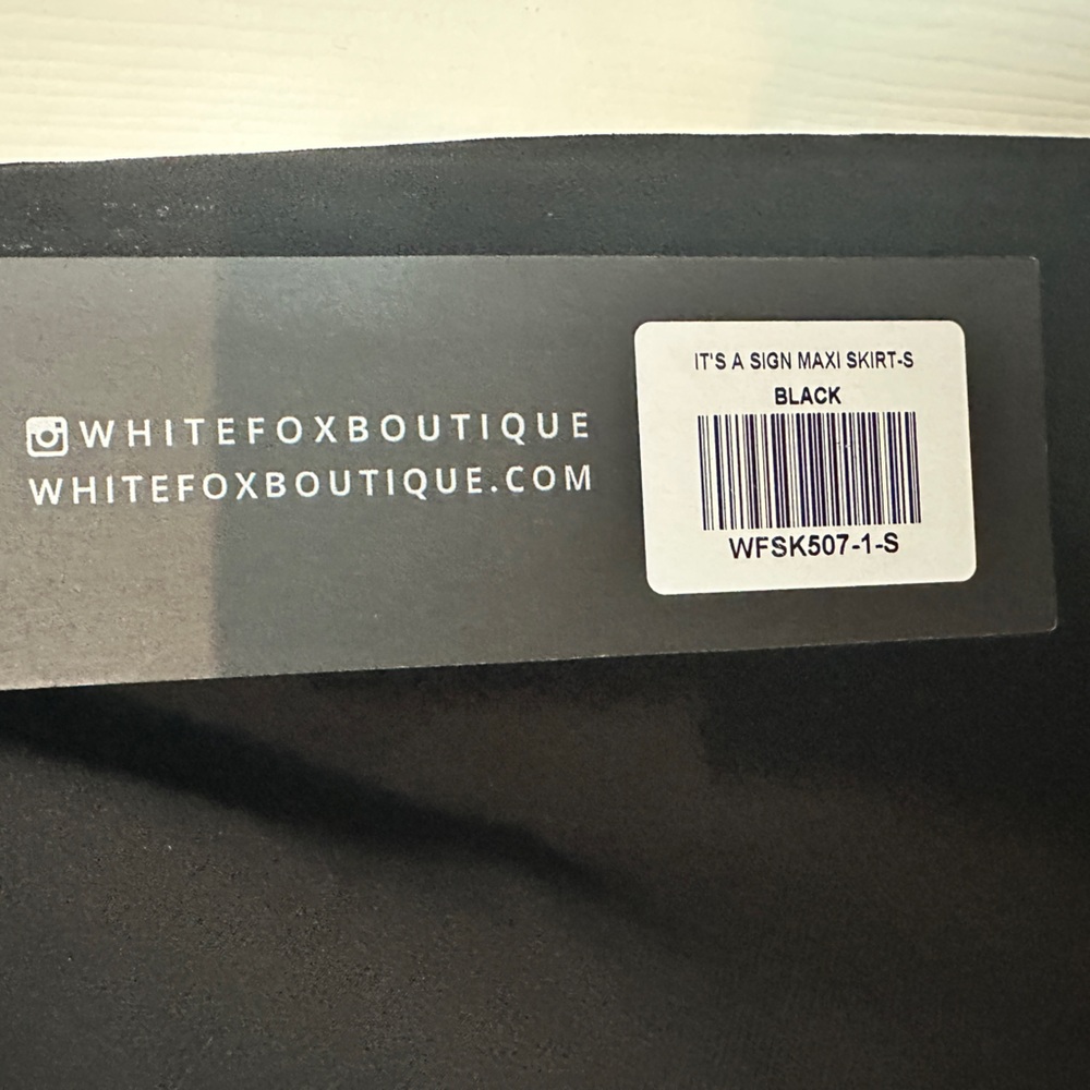NEW! White Fox Boutique It’s a Sign Maxi Skirt Size Small Black - Picture 7 of 14